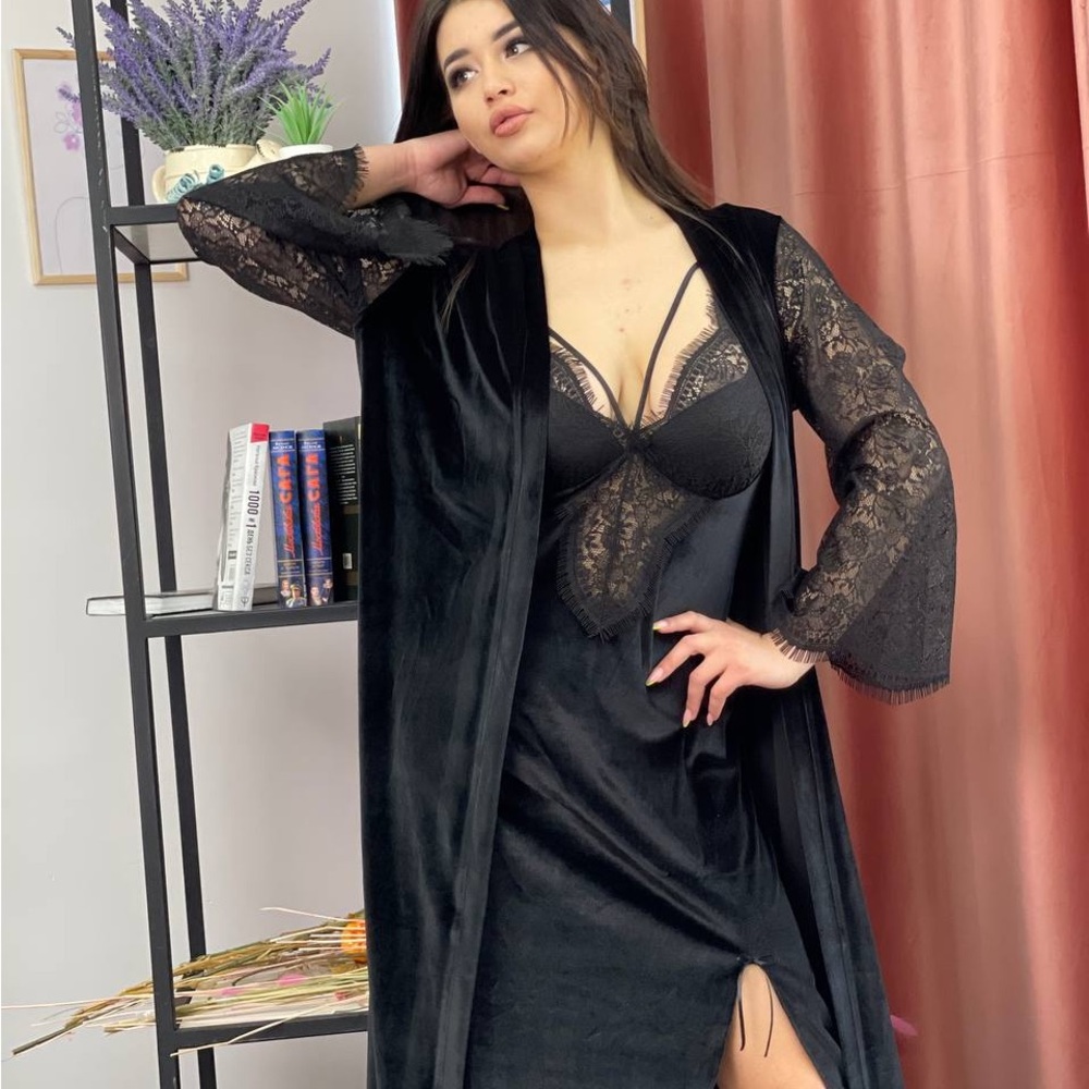 Elegant Black Lace Sleepwear Set